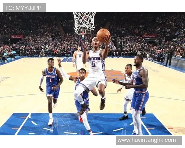 德阿隆福克斯引领国王崛起展现领袖风范与无限潜力